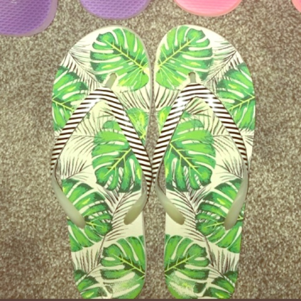 Palm Tree Flip Flops